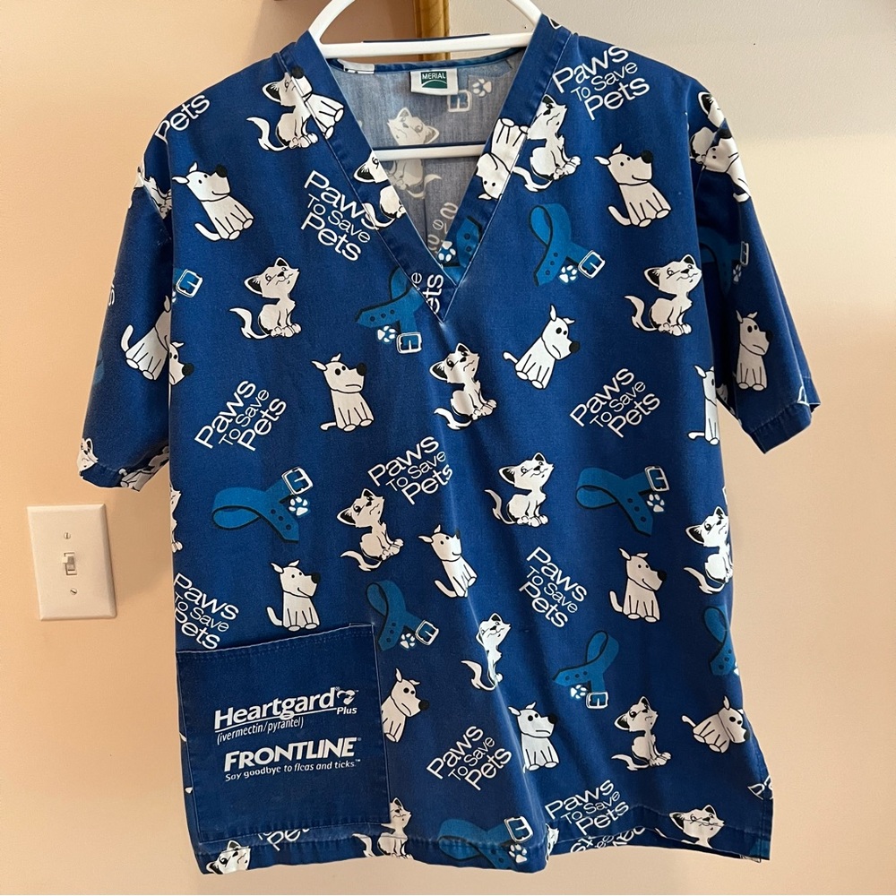 Scrub Top Paws to Save Pets unisex